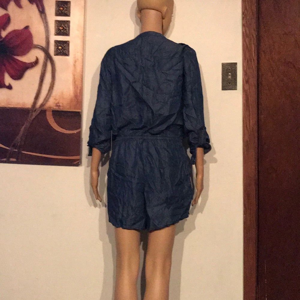 Women’s Wear - Picture 2 of 2